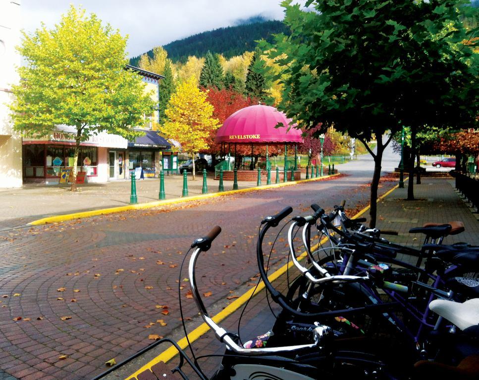 Glacier House Hotel & Resort Revelstoke Exterior foto